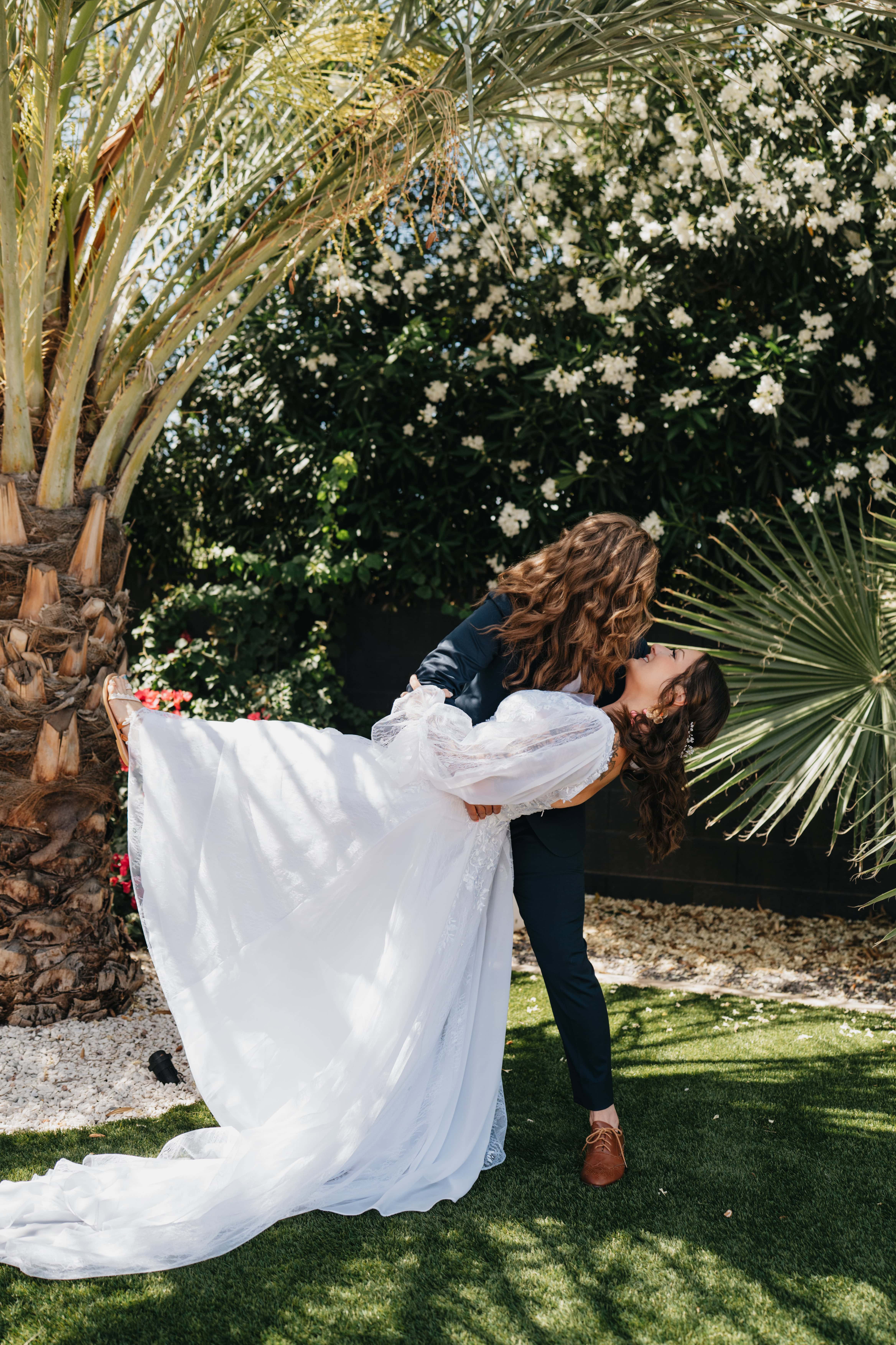 A Phoenix Brewery Wedding at Roses by the Stairs – photo 9